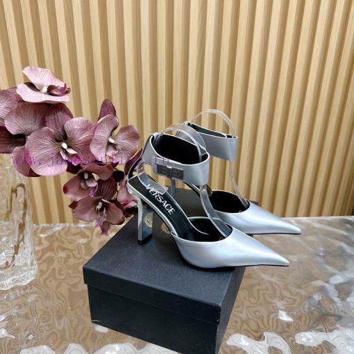 Versace Versace/GIANNI RIBBON High Heels with Medusa bow on the front, using classic 'Nastrok245lohx