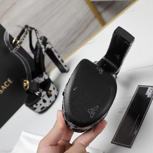 Versace fashion show new [celebration] [celebration] [celebration] Medusa new waterproof plafe85h5s5 - Image 5