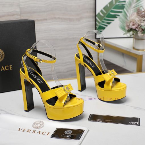 Versace fashion show new [celebration] [celebration] [celebration] Medusa new waterproof pla34nv9xvx