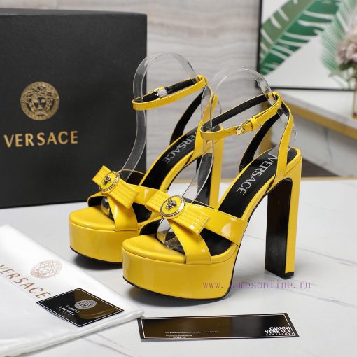 Versace fashion show new [celebration] [celebration] [celebration] Medusa new waterproof pla34nv9xvx - Image 3