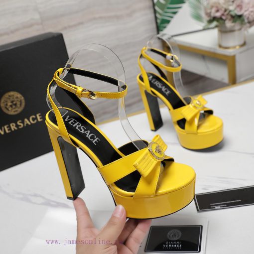 Versace fashion show new [celebration] [celebration] [celebration] Medusa new waterproof pla34nv9xvx - Image 5