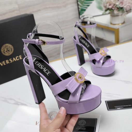 Versace fashion show new [celebration] [celebration] [celebration] Medusa new waterproof placg44c9s2 - Image 9
