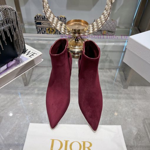 Dior. The new Dior/boot collection is on the rise, comfortable to wear and full of feminine yw64dqex