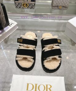 Dior 24 new Dioract series Maillard style fur integrated magic button sandalsDior super cute0mwdud18