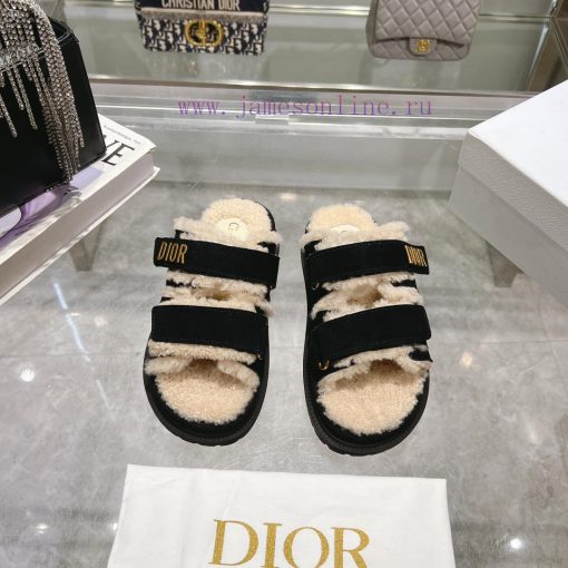 Dior 24 new Dioract series Maillard style fur integrated magic button sandalsDior super cute0mwdud18
