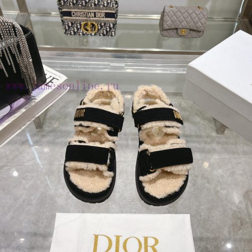 Dior 24 new Dioract series Maillard style fur integrated magic button sandalsDior super cute4jepmbb3
