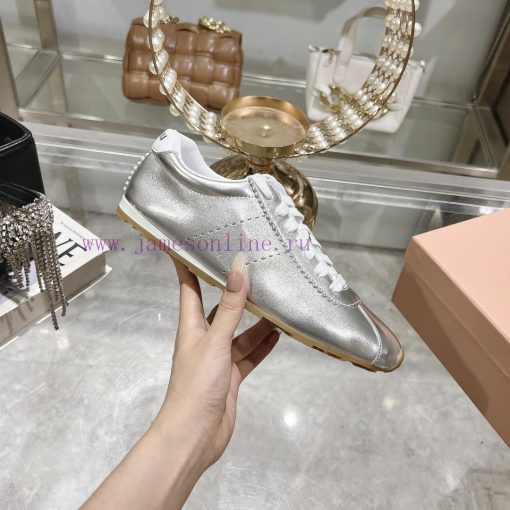 MiuMiu 25 new casual shoes are comfortable, breathable, simple, retro and fashionable on theqwax658e - Image 7