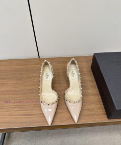 2025 early spring Valentino VT new fashionable side hollow rivet single shoeUnparalleled quaqztjbyh3