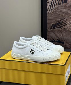 Fendi SS25 small board shoesA super delicate item made of calf leather materialThe FF hardwa3anxj48p