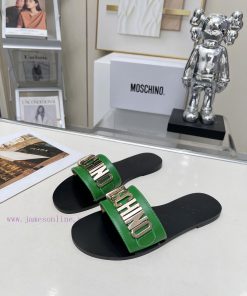 Moschino Classic, cowhide top, sheepskin lining, 35-431bwil3g3