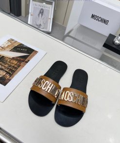Moschino Classic, cowhide top, sheepskin lining, 35-43ii70aslf