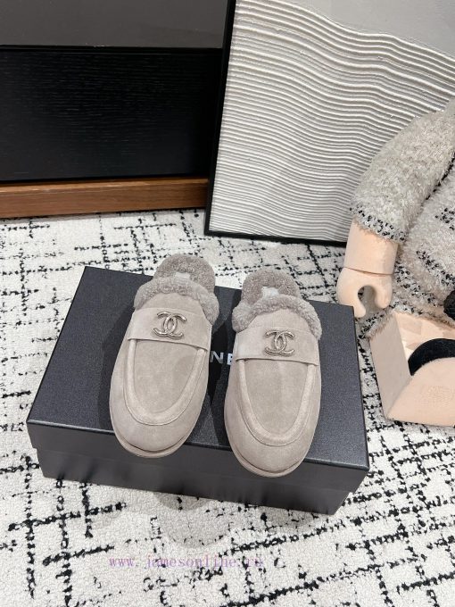 Top qualitychanel ss24new arrival～Chanel 2024 Autumn/Winter New Double C-Button Woolen DragFq9bqx529 - Image 2