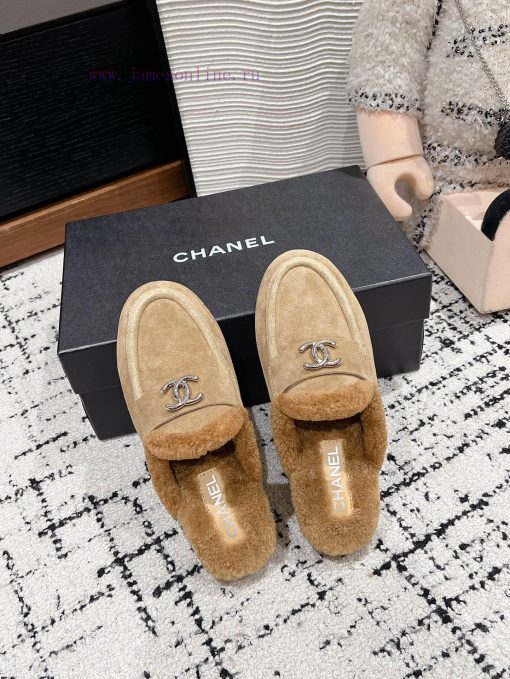 Top qualitychanel ss24new arrival～Chanel 2024 Autumn/Winter New Double C-Button Woolen DragFioacq8q4 - Image 4
