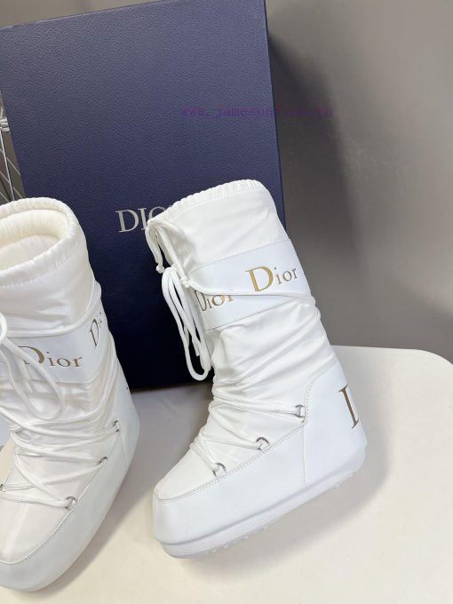 Dior's new autumn and winter down boots and ski shoes are very popular this year. The classitj0a6hdw - Image 3