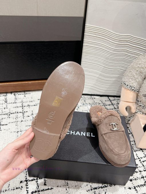 Top qualitychanel ss24new arrival～Chanel 2024 Autumn/Winter New Double C-Button Woolen DragFwrbvrjau - Image 10