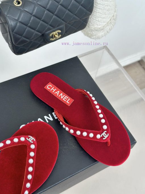 CHANEL THONGS is 25C Spring/SummerRunway flip flopsSummer flip flops inexplicably make peoplhafpkgfb - Image 6