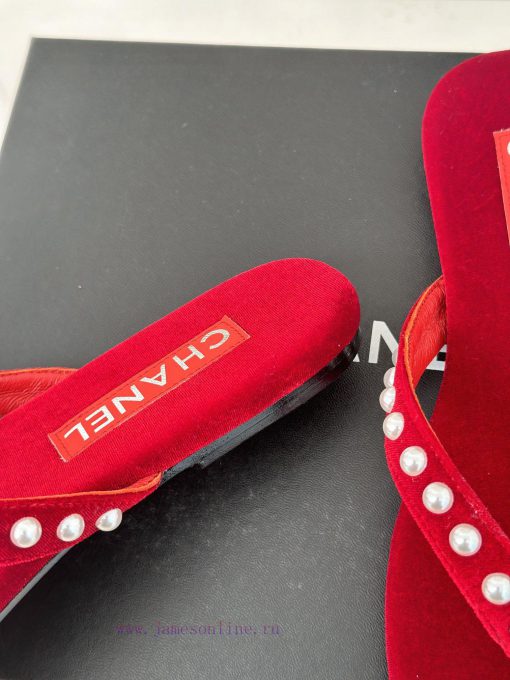 CHANEL THONGS is 25C Spring/SummerRunway flip flopsSummer flip flops inexplicably make peoplhafpkgfb - Image 7