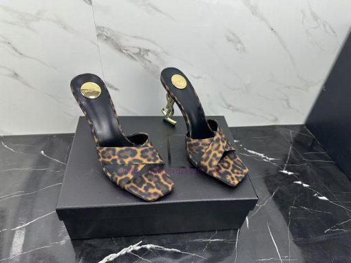 Saint Laurent24 new products Square toe high heels are simply perfect and easy to handleRealujrrwwfy - Image 4