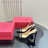 𝑉𝐴𝐿𝐸𝑁𝑇𝐼𝑁𝑂 Warren rhinestone V-button sandals, the latest series from V Home, can be said to ilksaih5