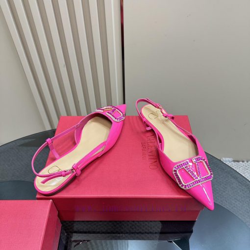 𝑉𝐴𝐿𝐸𝑁𝑇𝐼𝑁𝑂 Warren rhinestone V-button sandals, the latest series from V Home, can be said to 2hzrcyjs - Image 5