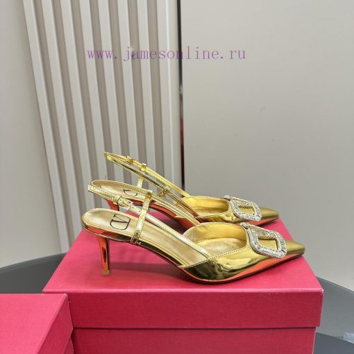 𝑉𝐴𝐿𝐸𝑁𝑇𝐼𝑁𝑂 Warren rhinestone V-button sandals, the latest series from V Home, can be said to s6mn0whn - Image 6