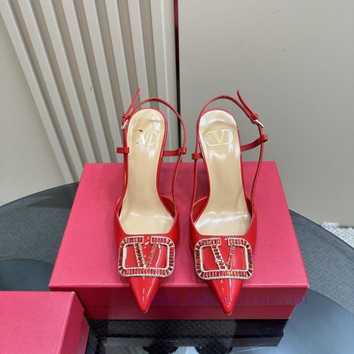 𝑉𝐴𝐿𝐸𝑁𝑇𝐼𝑁𝑂 Warren rhinestone V-button sandals, the latest series from V Home, can be said to fn31xg1z - Image 3