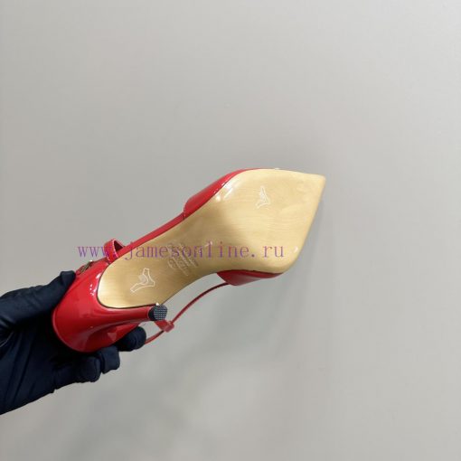 𝑉𝐴𝐿𝐸𝑁𝑇𝐼𝑁𝑂 Warren rhinestone V-button sandals, the latest series from V Home, can be said to fn31xg1z - Image 11