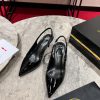 ∙ CL deduction with empty space ∙ ꫛꫀ w ︎ ️This high-heeled shoe is made of black calf leathenh7z5aez