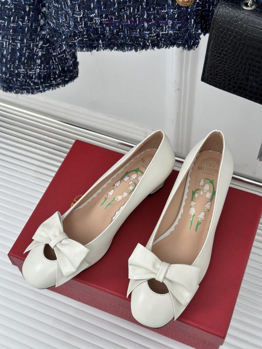 Valentino/Valentino 25ss Early SpringNew Butterfly Knot Single ShoesHighly recognizable pershzvshh5c - Image 3