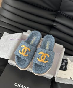 Chanel 24B new fur slippersThis fur mop is really cuteSoft and fluffy fur, comfortable and wbvrf3gvj