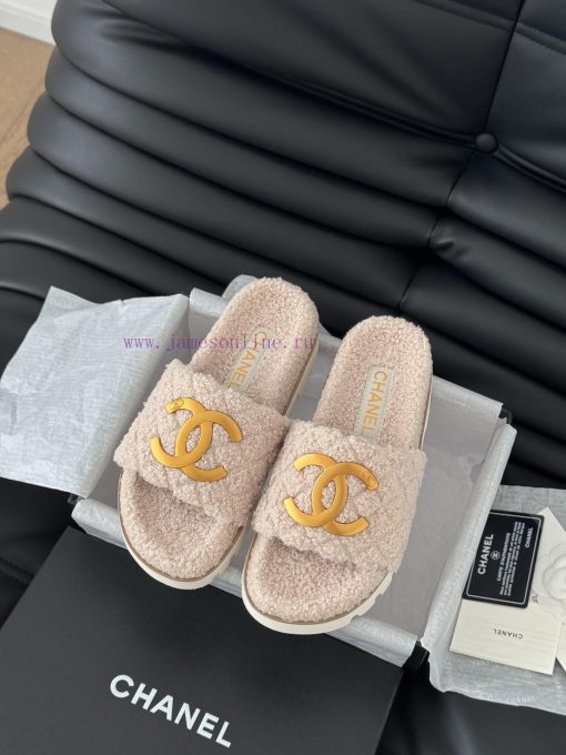 Chanel 24B new fur slippersThis fur mop is really cuteSoft and fluffy fur, comfortable and w887c6c5d - Image 2
