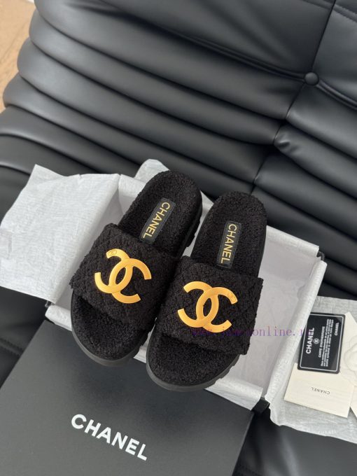 Chanel 24B new fur slippersThis fur mop is really cuteSoft and fluffy fur, comfortable and wgxu9w2de