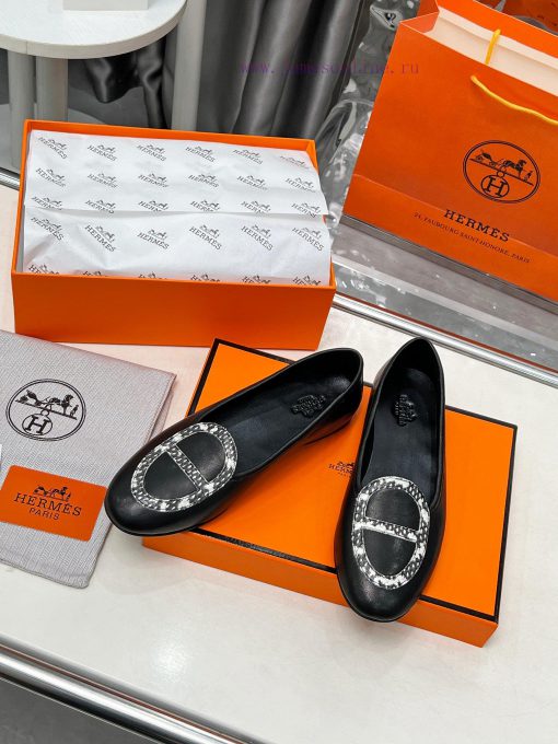 The genuine leather injection molded outsole is a classic top-level product of Hermes in thettd9c32p - Image 4
