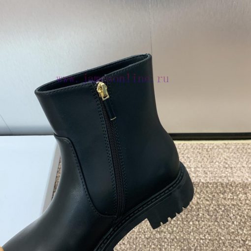 Dior 2024 Autumn/Winter New D-Town Collection Punk Style Low Heel Women's Boots Star Same CD9ct3a273 - Image 4