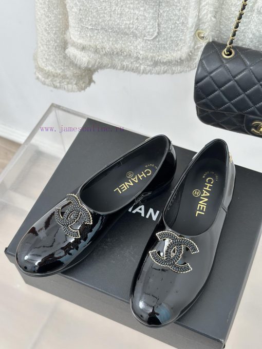 Chanel | Chanel 25C New ProductDouble C loafersThe shoe upper is made of imported calf patenju3k3owg - Image 3