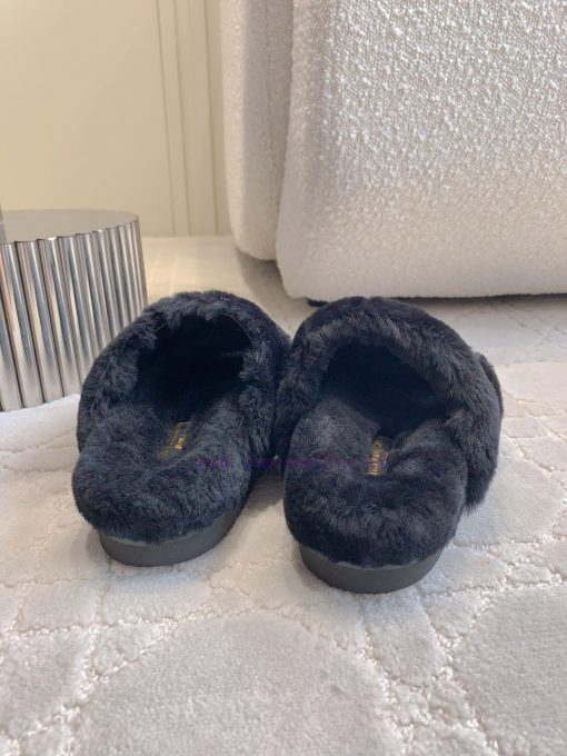 Couple styleLouis Vuitton's new embroidered fur slippers for men and women are versatile andvssqd0aj - Image 8