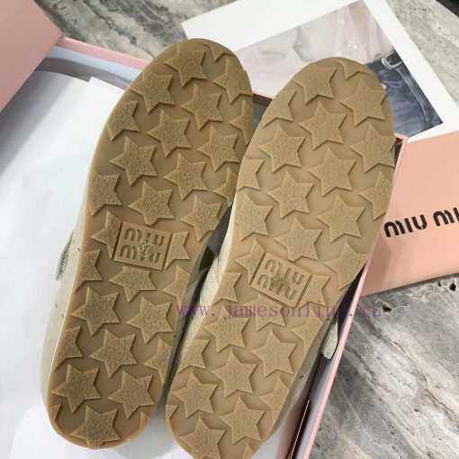Miu Miu's new runway style Mary Jane shoes can be paired with minimalist, retro, and artistifoquhlu4 - Image 9