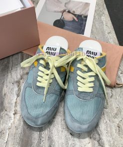 Miu Miu's 2024 autumn and winter new couple's sports shoes have a low-key and simple design,e9i8vqbw