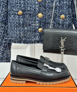 Top versionHermes Classic H-Button loafersSuper versatile shoe design with a delicate and wet5xo7mh2