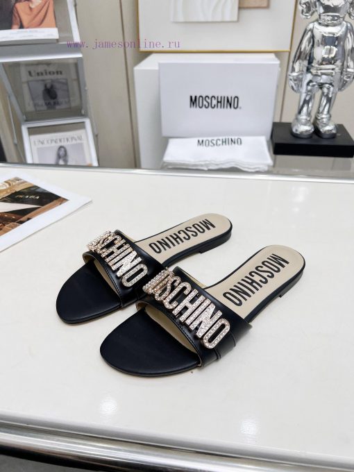 Moschino Classic, cowhide top, sheepskin lining, 35-432dra4u10