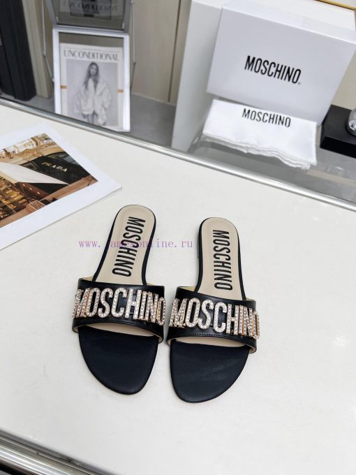 Moschino Classic, cowhide top, sheepskin lining, 35-432dra4u10 - Image 3