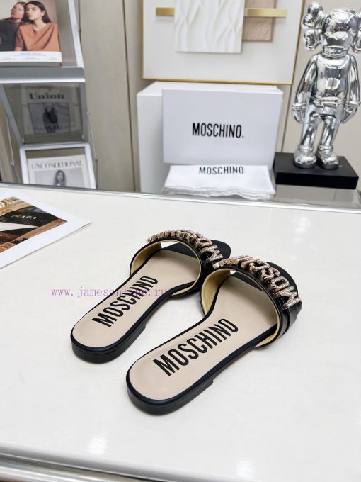 Moschino Classic, cowhide top, sheepskin lining, 35-432dra4u10 - Image 6