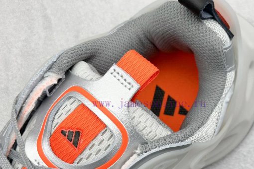 Top tier adidas XLG Runner DELUXE Adidas Dad shoe series: futuristic technology lines outlintqu9vkx1 - Image 9