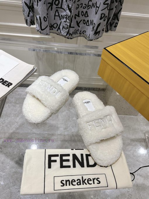 two ⃣ 0 ⃣ two ⃣ four ⃣ New Fendi FENDI flat wool slippers for autumn and winter, featuring rew8dz9lj - Image 2