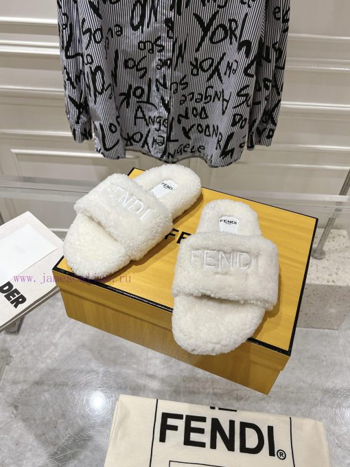two ⃣ 0 ⃣ two ⃣ four ⃣ New Fendi FENDI flat wool slippers for autumn and winter, featuring rew8dz9lj - Image 8