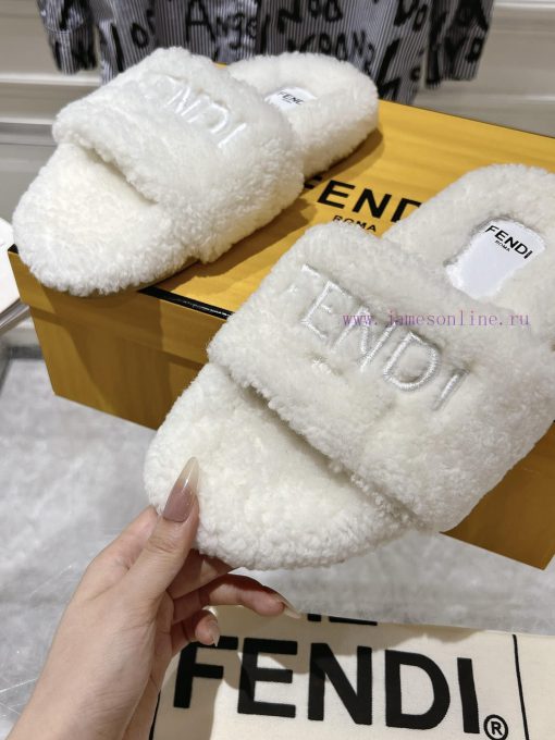 two ⃣ 0 ⃣ two ⃣ four ⃣ New Fendi FENDI flat wool slippers for autumn and winter, featuring rew8dz9lj - Image 9