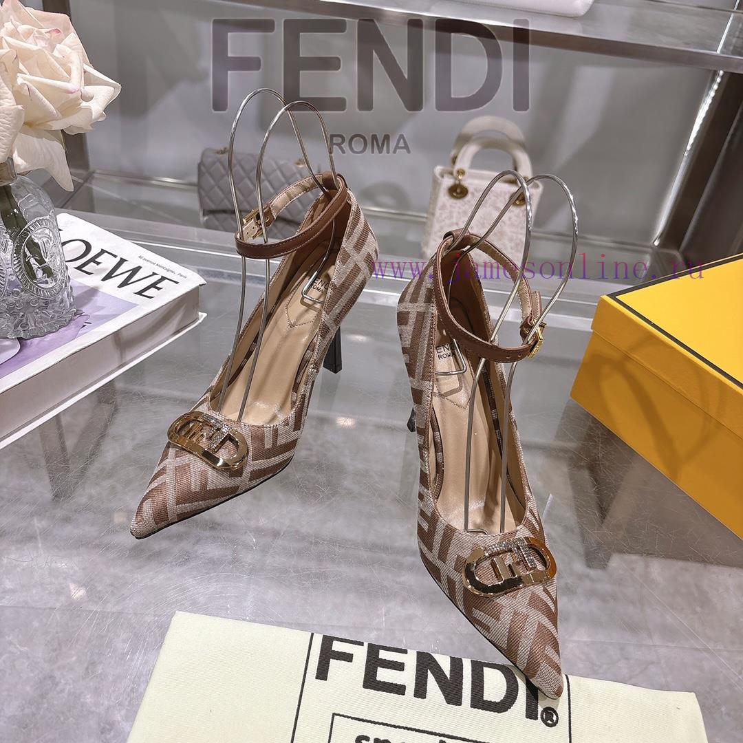 𝐅𝐄𝐍𝐃𝐈 | Fendi 2025 runway new single shoes━━━━━ FENDI━━━━━Fendi's latest popular metal strap6k9t18le - Image 3