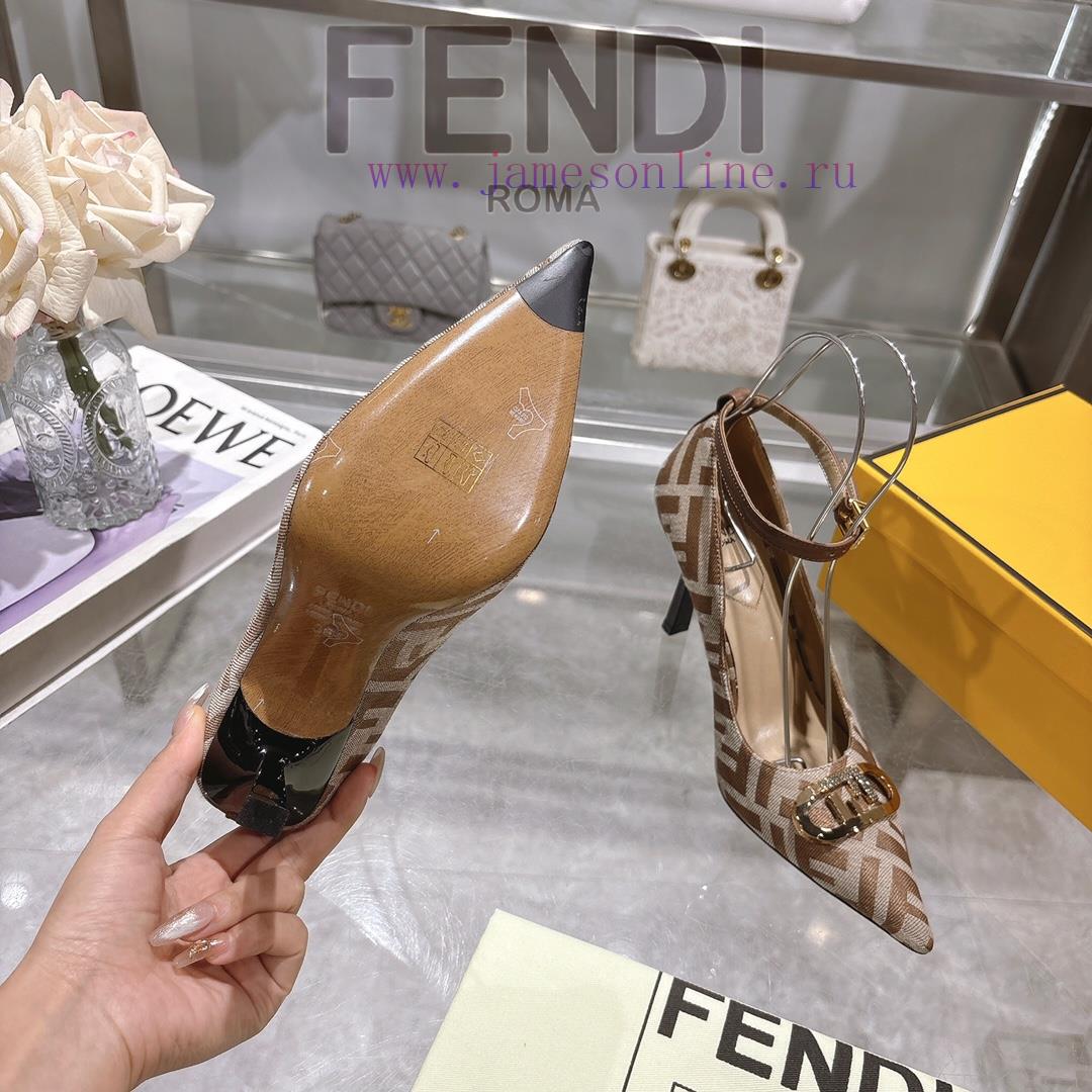 𝐅𝐄𝐍𝐃𝐈 | Fendi 2025 runway new single shoes━━━━━ FENDI━━━━━Fendi's latest popular metal strap6k9t18le - Image 5