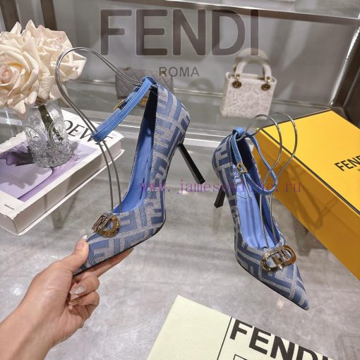 𝐅𝐄𝐍𝐃𝐈 | Fendi 2025 runway new single shoes━━━━━ FENDI━━━━━Fendi's latest popular metal straphjcfv2jx - Image 4