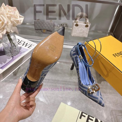 𝐅𝐄𝐍𝐃𝐈 | Fendi 2025 runway new single shoes━━━━━ FENDI━━━━━Fendi's latest popular metal straphjcfv2jx - Image 5